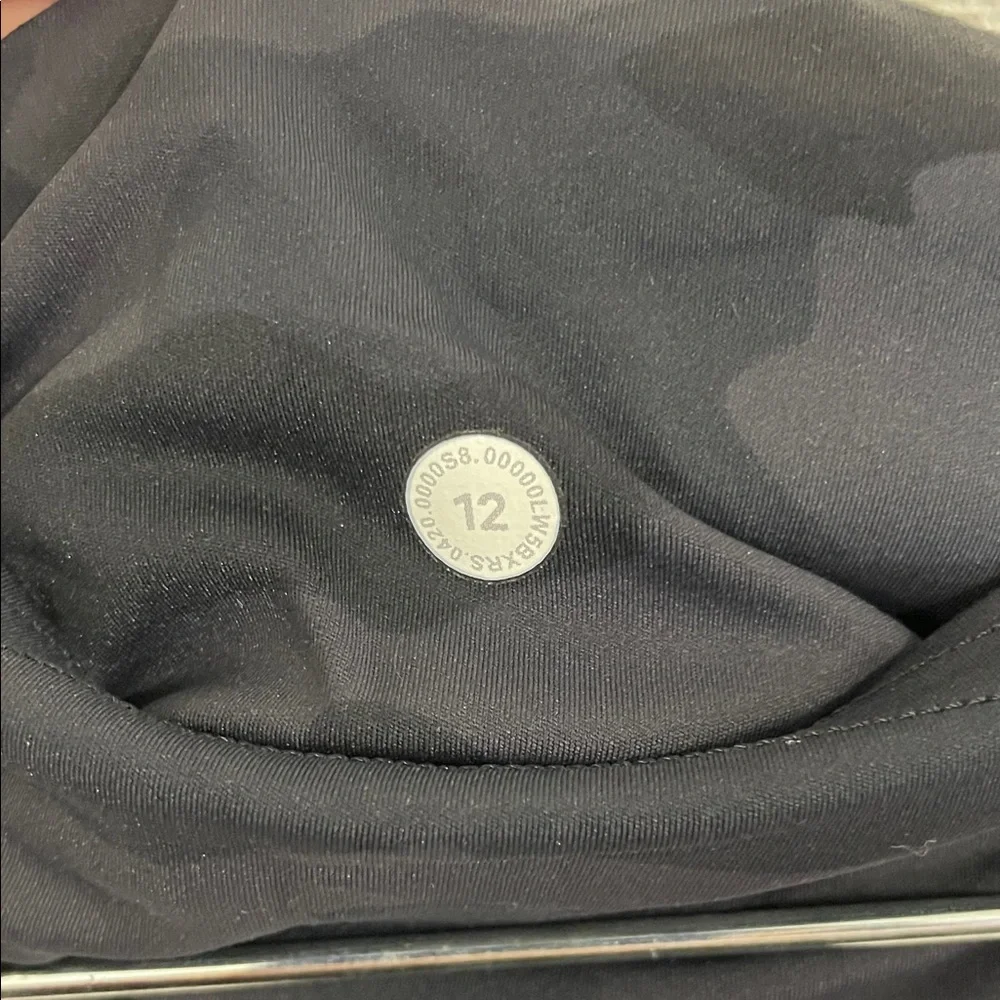 lululemon athletica Black Camouflage Leggings - Picture 4 of 4